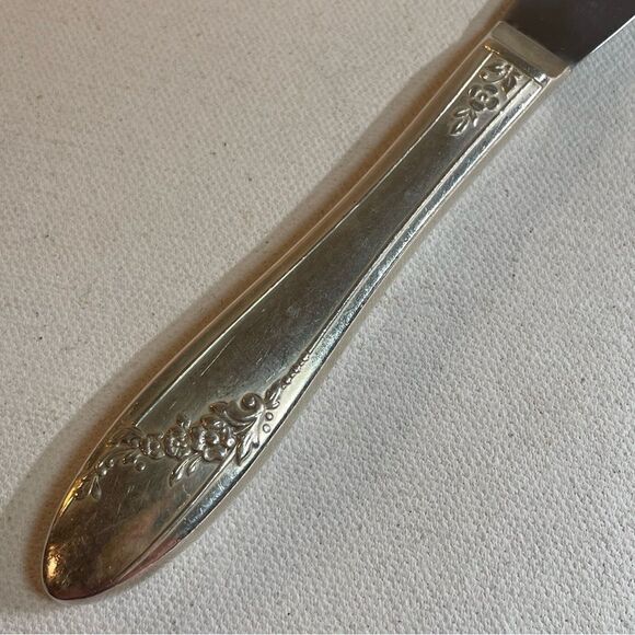 4 knives ~ Oneida Community Tudor Plate Flatware ~ Queen Bess II - Picture 4 of 14